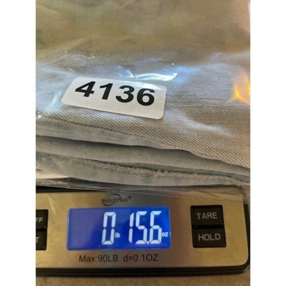 Hollister Light Wash Cropped Jeans With Embroidery Size 7 - Picture 13 of 13